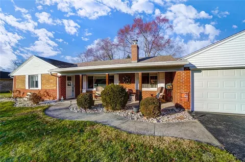 243 Banbury Rd, Washington Township, OH 45459