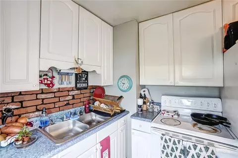 924 E Rose St, Springfield, OH 45505 photo 8