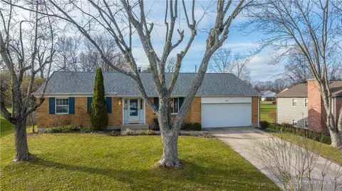 6807 Morrow Dr, Dayton, OH 45415