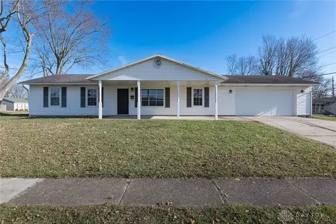 660 Millard Dr, Franklin, OH 45005