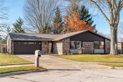 2705 Seymour Ln, Springfield, OH 45503