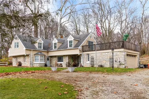216 Aullwood Rd, Dayton, OH 45414