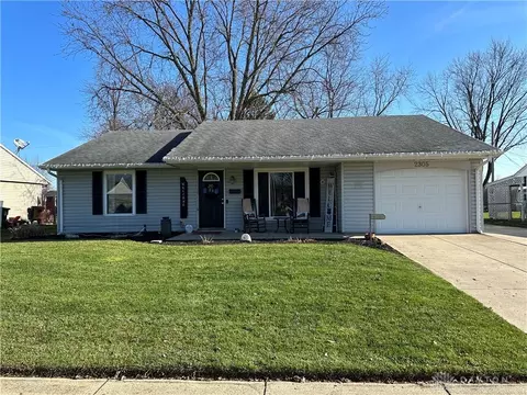 2305 Cornwall Dr, Xenia, OH 45385