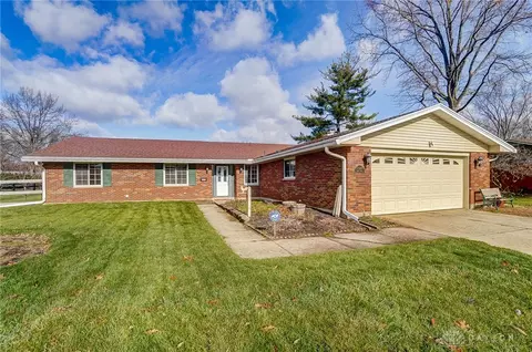 2325 Acme Ct, Dayton, OH 45440
