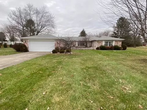 5310 David Dr, Tipp City, OH 45371