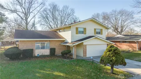 728 Chandler Dr, Dayton, OH 45426