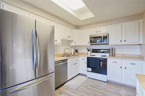 160 Boyce Rd, Dayton, OH 45458 photo 9