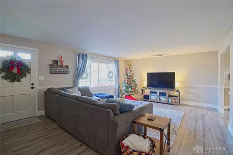 160 Boyce Rd, Dayton, OH 45458 photo 3