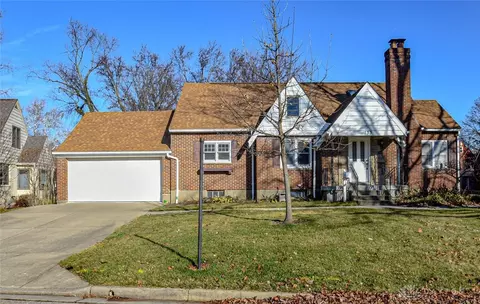 133 N Pelham Dr, Dayton, OH 45429