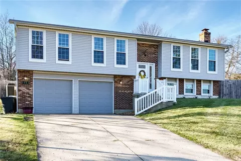 1403 Kensington Dr, Dayton, OH 45440