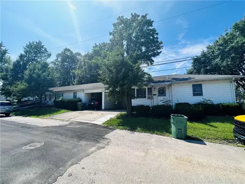 635 637 639 Linden, Sidney, OH 45365