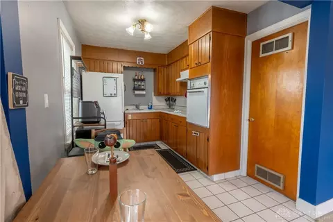 150 N Wright Ave, Dayton, OH 45403 photo 8