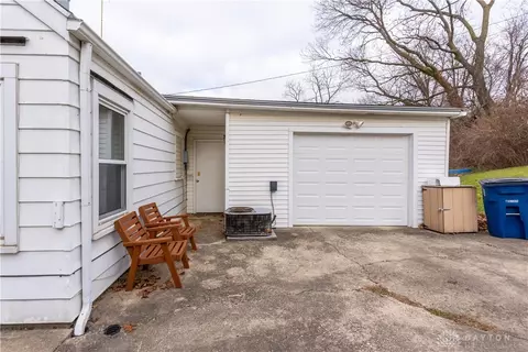 150 N Wright Ave, Dayton, OH 45403 photo 21