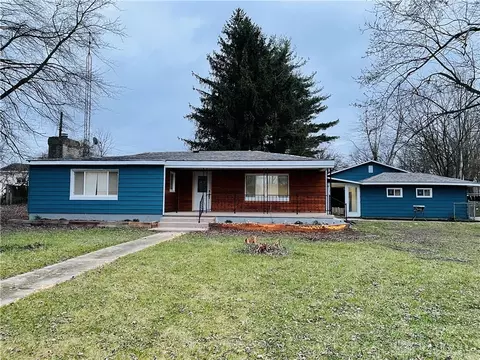 71 Quaker Trace Rd, West Alexandria, OH 45381