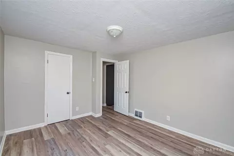 316 Schuyler Dr, Kettering, OH 45429 photo 18