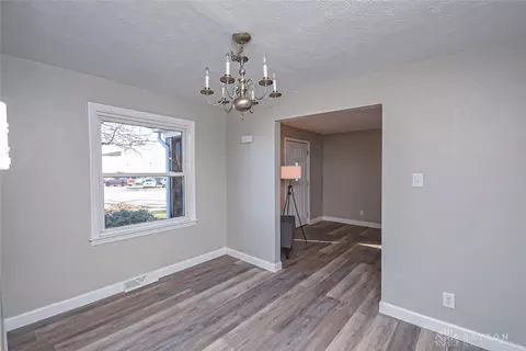 316 Schuyler Dr, Kettering, OH 45429 photo 8