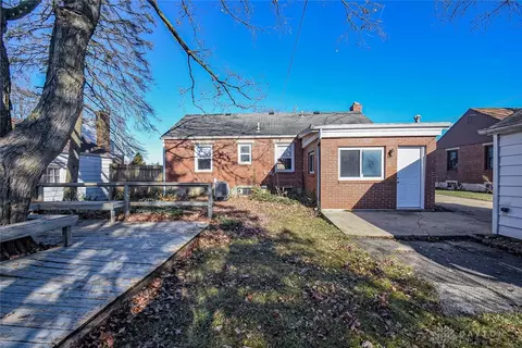 316 Schuyler Dr, Kettering, OH 45429 photo 28