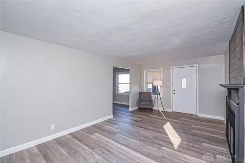 316 Schuyler Dr, Kettering, OH 45429 photo 4