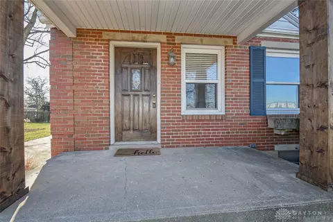 316 Schuyler Dr, Kettering, OH 45429 photo 2