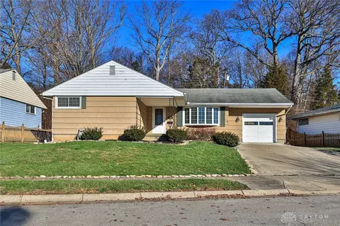 509 Hillridge Dr, Fairborn, OH 45324