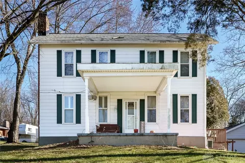 7030 Dog Leg Rd, Dayton, OH 45414