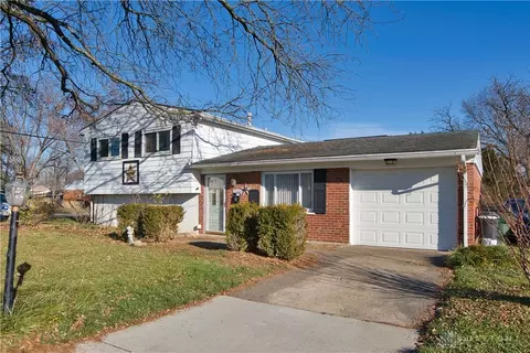 12098 Chesterdale Rd, Cincinnati, OH 45246