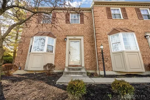 1600 Gelhot Dr #201, Fairfield, OH 45014