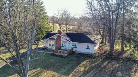 2671 W Possum Rd, Springfield, OH 45506 photo 2