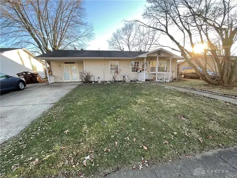 1603 Drake Dr, Xenia, OH 45385