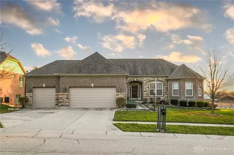 88 English Oak Ln, Springboro, OH 45066
