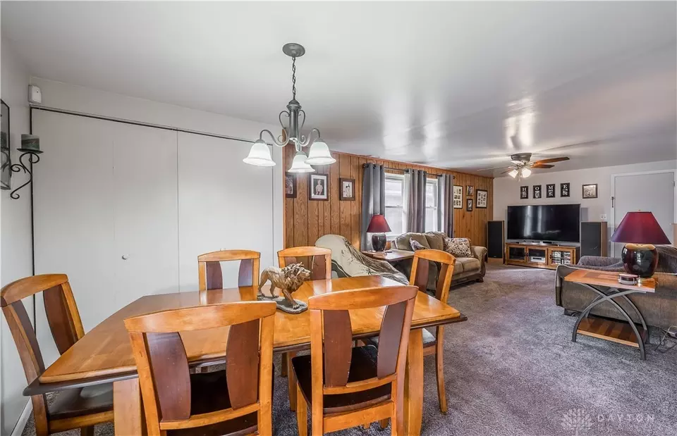  114 Silverstone Dr, Englewood, OH 45322 photo 4