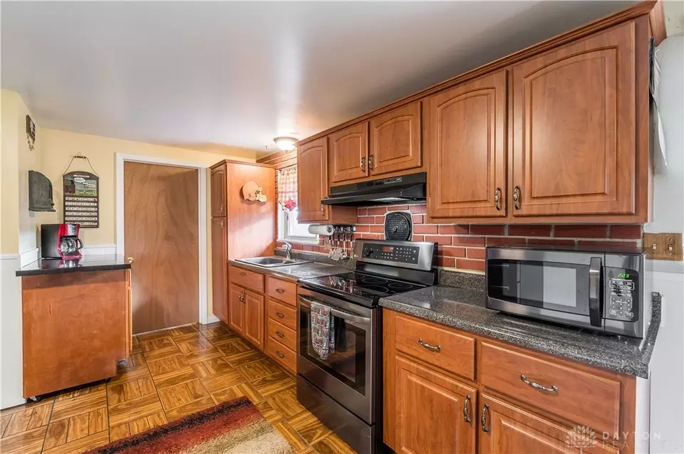  114 Silverstone Dr, Englewood, OH 45322 photo 12