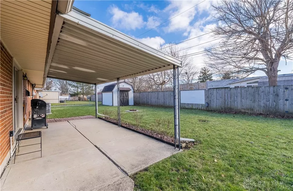  114 Silverstone Dr, Englewood, OH 45322 photo 7