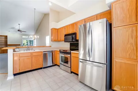 6835 Cedar Cove Dr, Centerville, OH 45459 photo 8