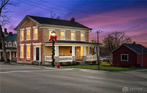 105 S Main St, Springboro, OH 45066