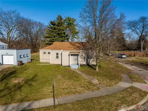 2227 Wilbraham Rd, Middletown, OH 45042