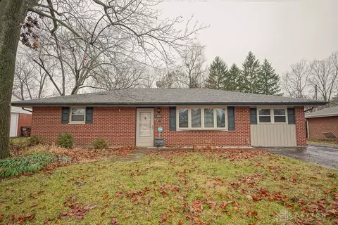 2267 Candlewood Dr, Dayton, OH 45419