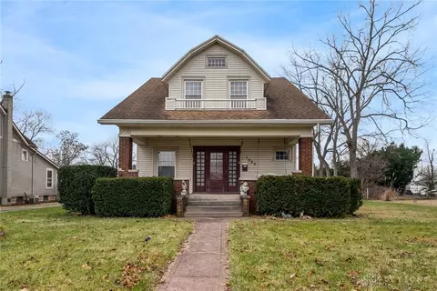 1030 N Detroit St, Xenia, OH 45385