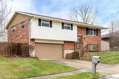 346 Ridgecrest Dr, Dayton, OH 45449