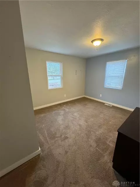 116 Elm Rd, Medway, OH 45341 photo 8