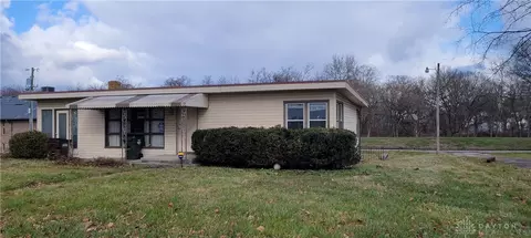 322 Locust St, Xenia, OH 45385