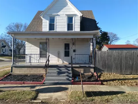 40 Smith St, West Alexandria, OH 45381