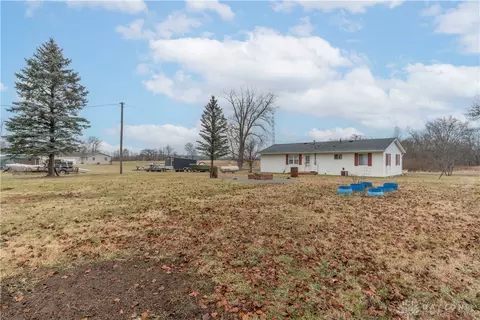 4587 Vermont Dr, Sidney, OH 45365 photo 21