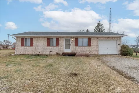 4587 Vermont Dr, Sidney, OH 45365