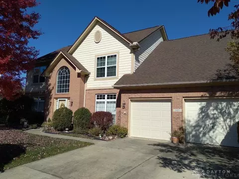 505 Harvest Ct, Fairborn, OH 45324