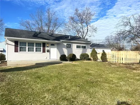2304 Aurora St, Kettering, OH 45420