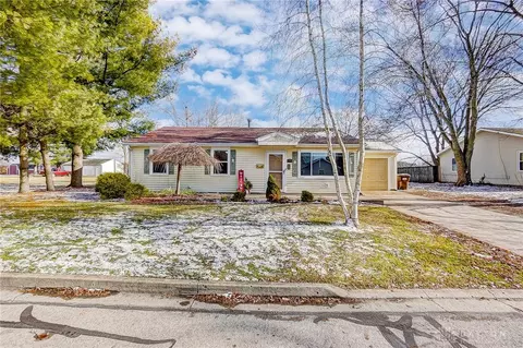 12 Homestead St, Jamestown, OH 45335