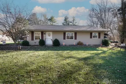 9442 Collett Rd, Waynesville, OH 45068