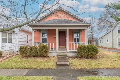 224 S 6th St, Tipp City, OH 45371