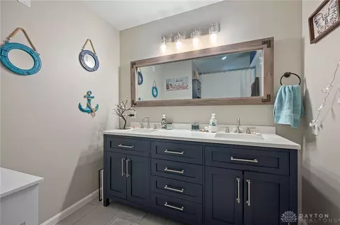 6191 Sheed Rd, Cincinnati, OH 45247 photo 23